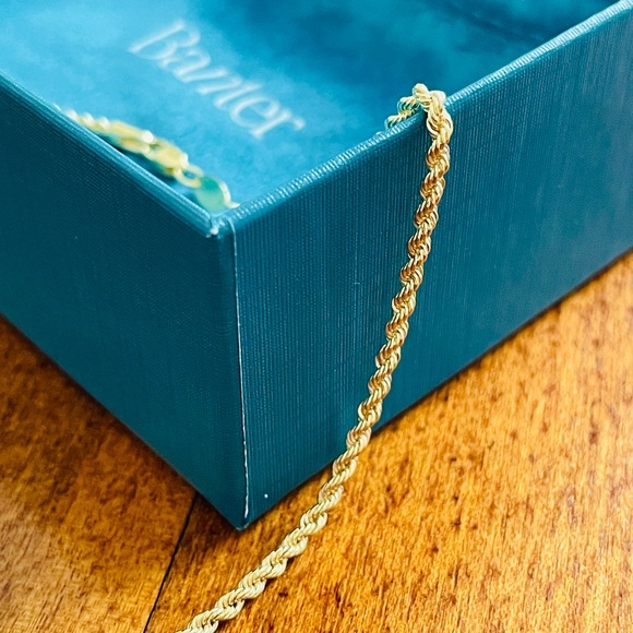 10K Gold Rope Chain - Picture 2 of 3